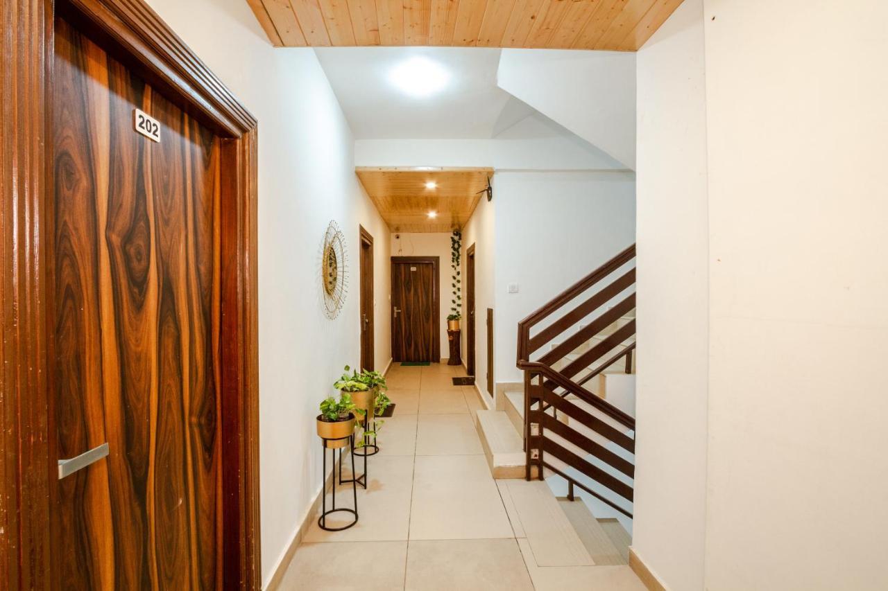 Eden Oaks Hotel Manali  Exterior photo